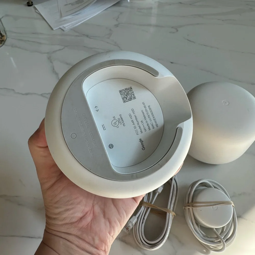 Google Nest Router/WiFi Extender 2 Generation- White - Picture 4 of 5